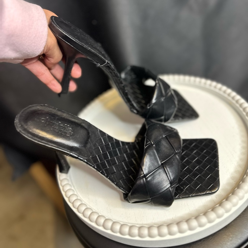 Brand NEW Black Quilted Slide kitty heels